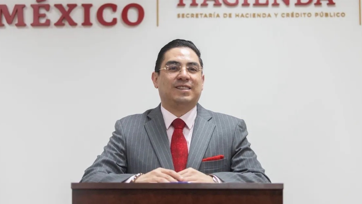 Estados Unidos revoca visa a Alex Tonatiuh Márquez, director de Investigación Aduanera de México