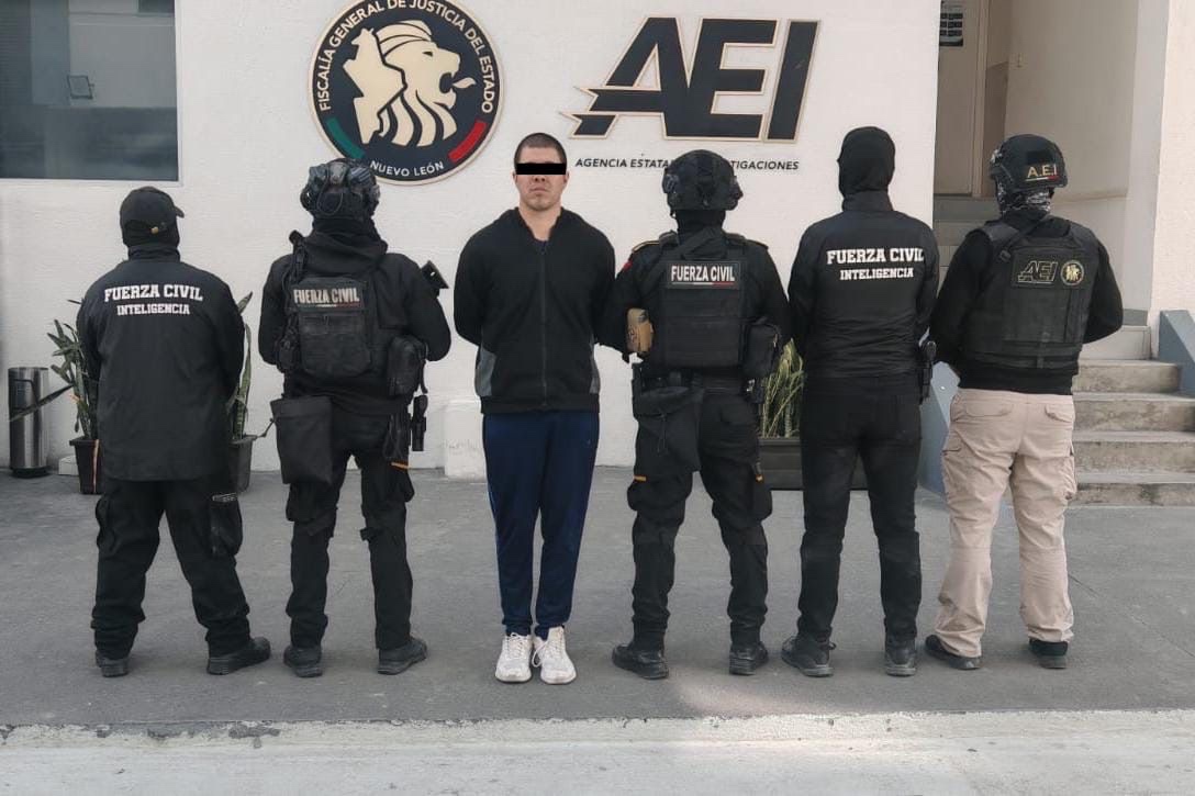 Arrestan a hombre armado y con drogas en García tras operativo estratégico